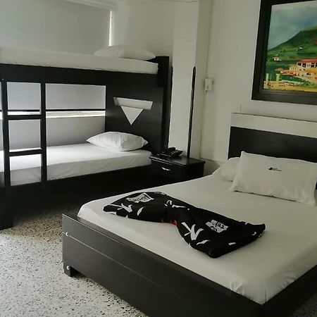 Hotel Embajador Bucaramanga Exteriér fotografie